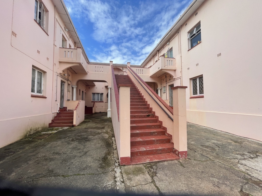 2 Bedroom Property for Sale in Quigney Eastern Cape